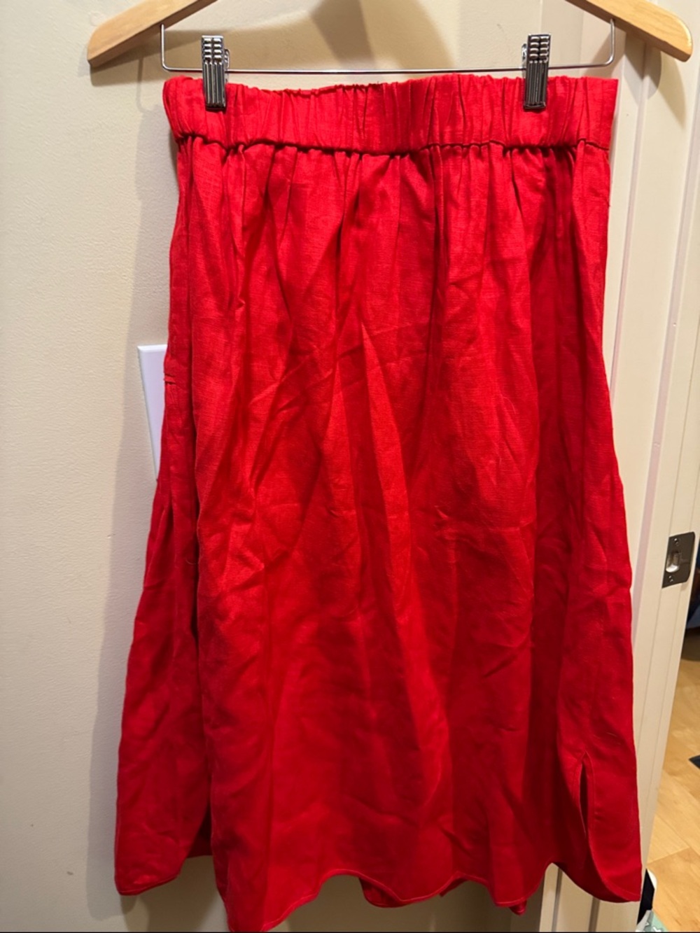 FARM Rio Vibrant Red Button-Front A-Line Skirt - Picture 3 of 4
